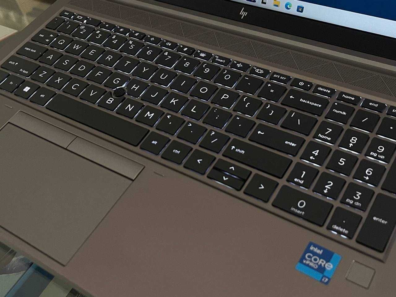 HP ZBook Firefly 15 G8 Core i7-1185G7 ram 16 ssd 256 Quadro T500 4gb