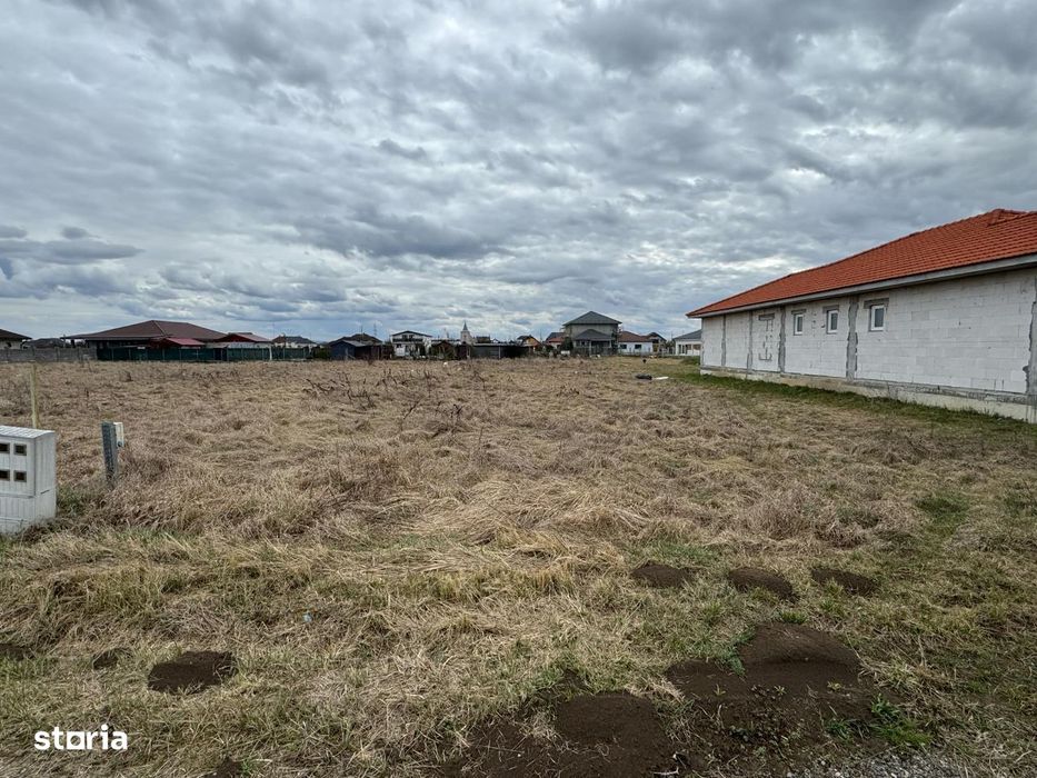 Teren intravilan cu PUZ , 900 mp Balta Blonda