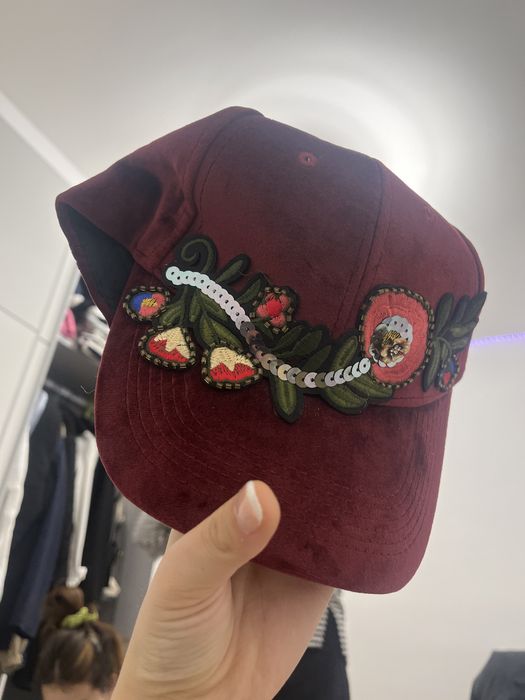 Кепка новая не бу