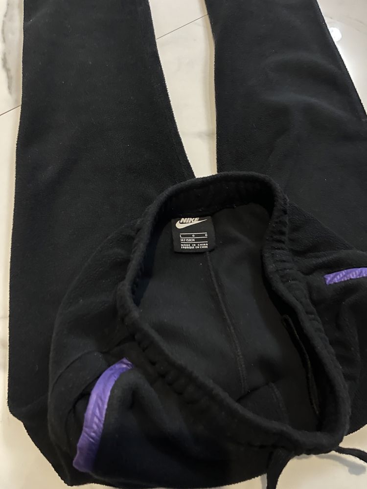 Nike детско долнище размер 147-158