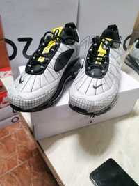 Nike  mx 720-818