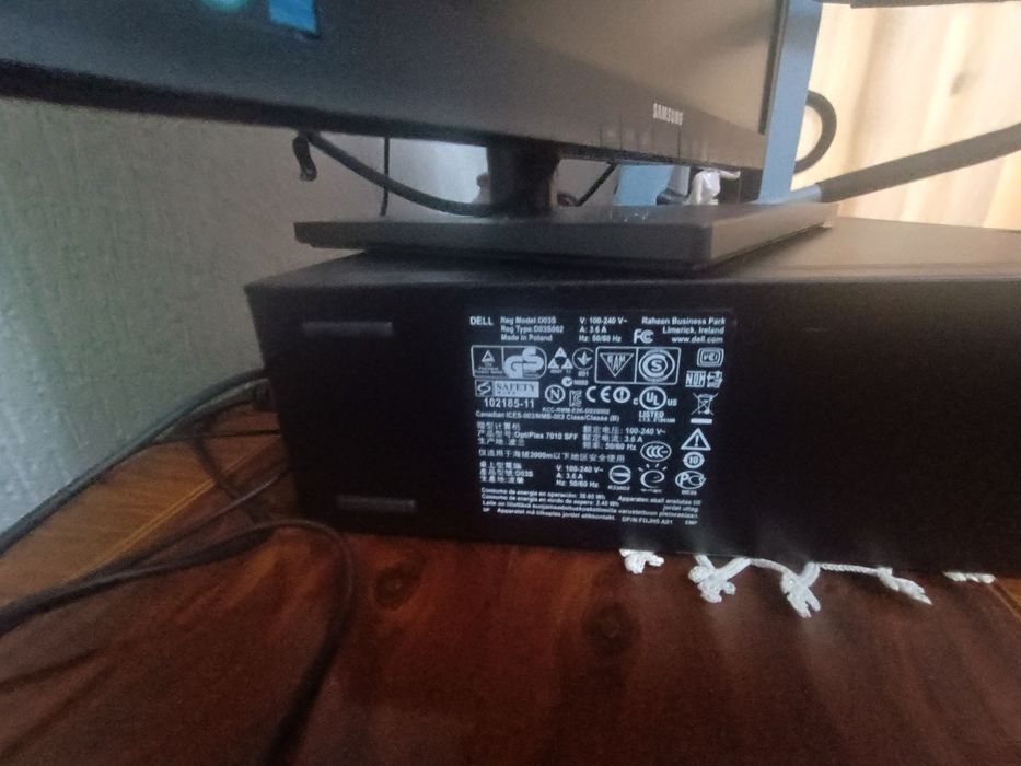 Sistem PC Dell i5 monitor Samsung