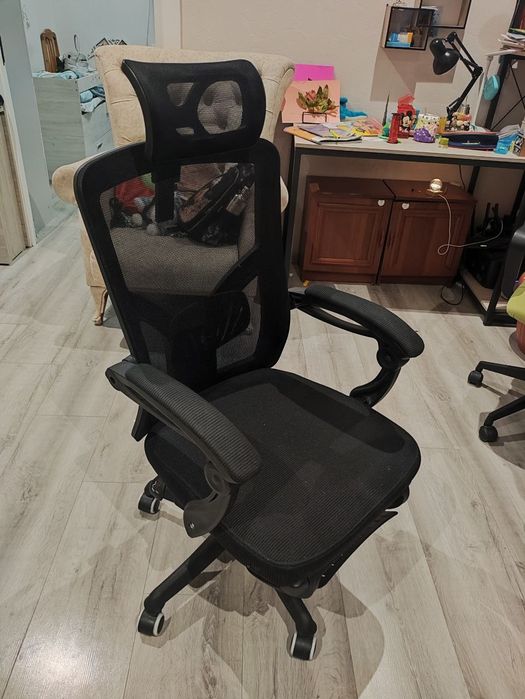 Компьютерное кресло