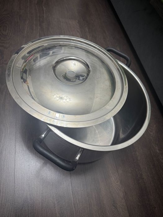 Кастрюля столовая