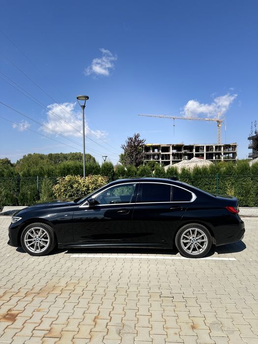 Продавам BMW 320d xDrive