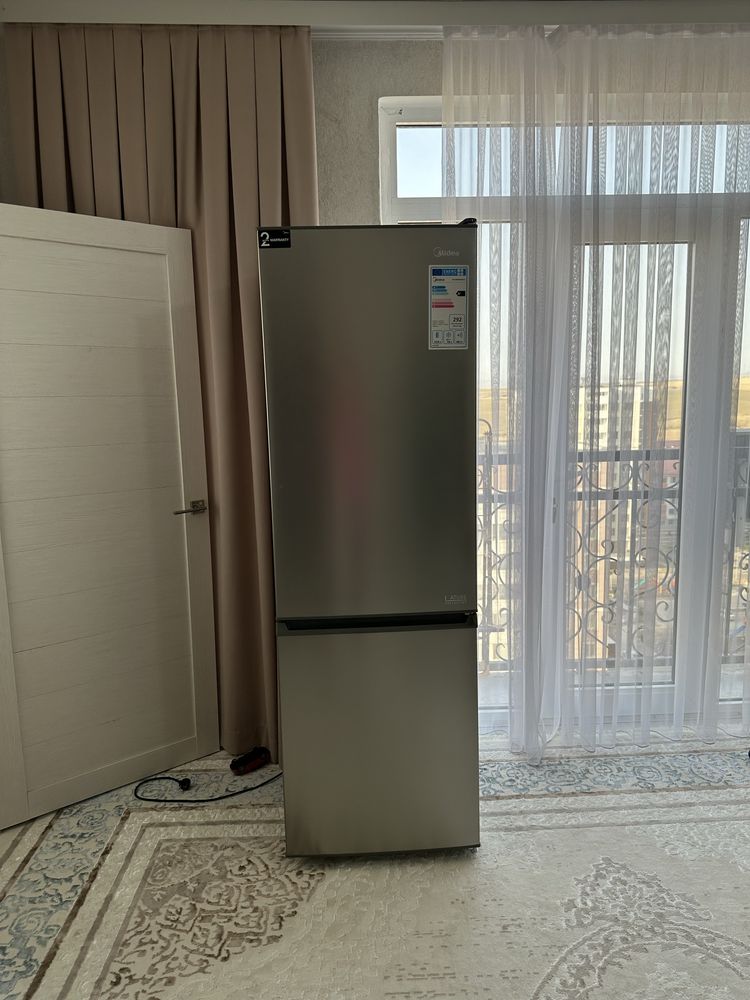 Холодильник midea