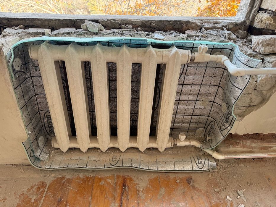 Продаю 15 секций чугунных радиаторов в хорошем состоянии.