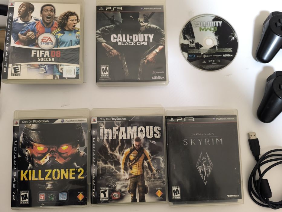 PlayStation 3 Slim 120GB / Два контролера / 6 Игри