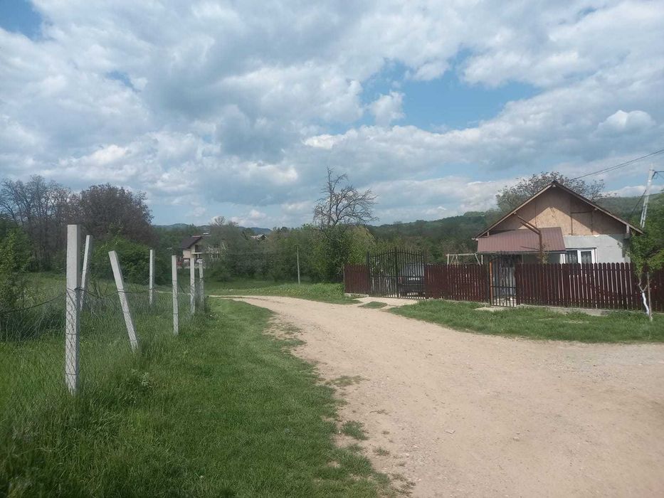 Teren intravilan 1700 mp - Drajna de Jos, Poiana Mierlei – 15€/mp, neg