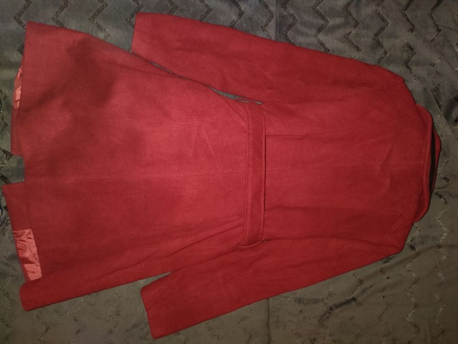 Palton elegant de damă roșu