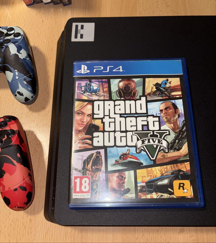 PlayStation 4 Slim 1TB