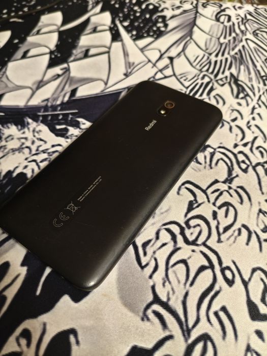 Телефон Xiaomi redmi 8a