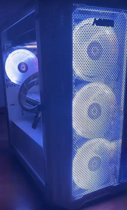 Vand acest PC NOU!