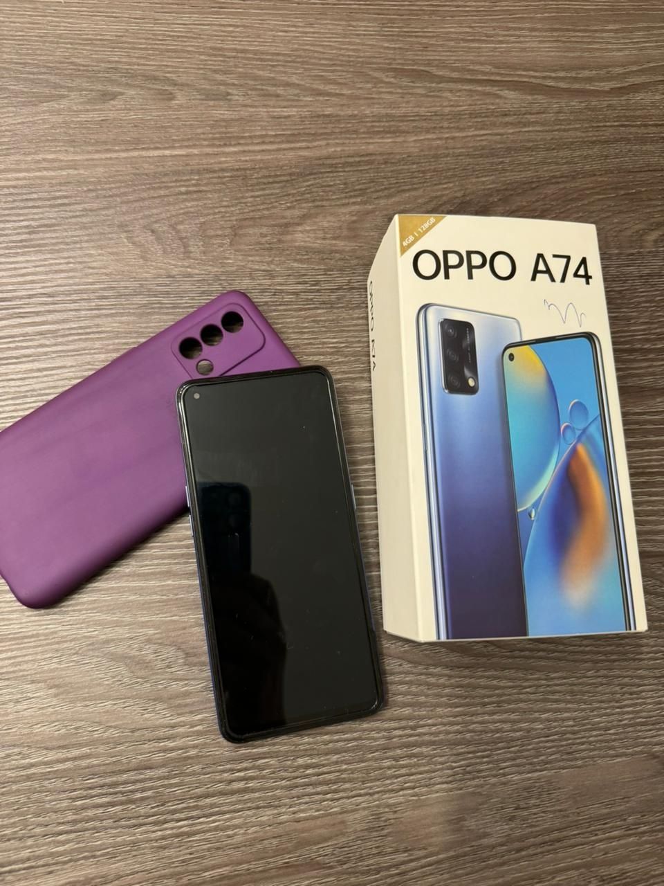 Продам смартфон Oppo A74 в хорошем состоянии