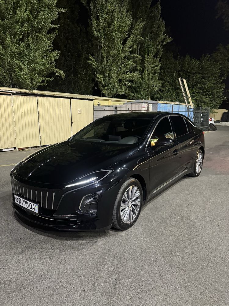 Hongqi Хонжи E-QM5 Kraska Top Toza 2024 Yil 450. Tali
