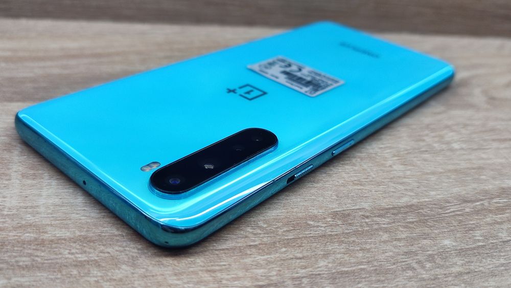 OnePlus Nord 128GB 8GB Ram IMPECABIL