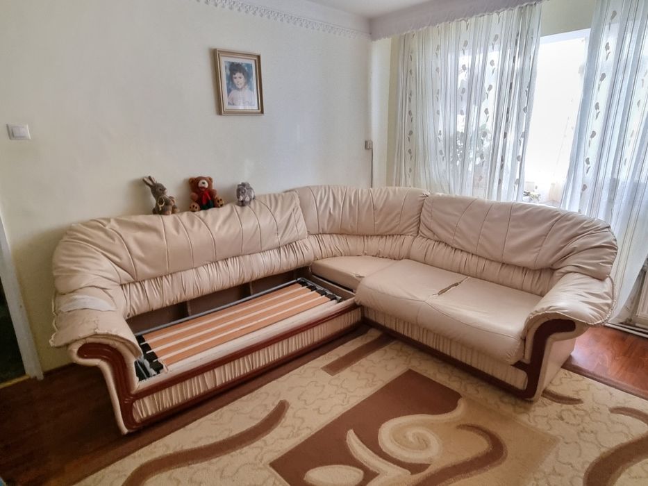 De vanzare coltar living