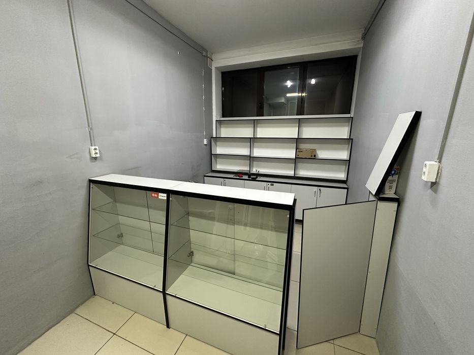 Продам торговые витрины