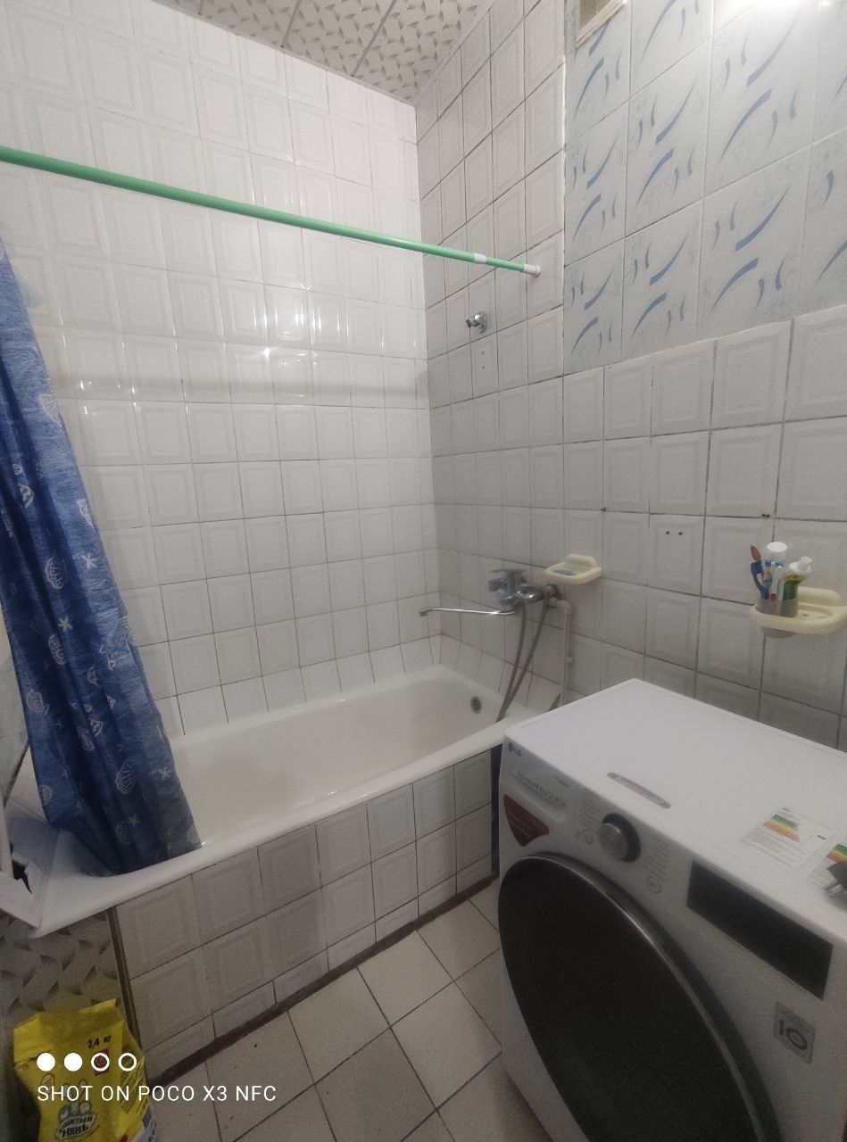 Продам хорошую квартиру 4/2/4 Раздельно всё ЭКО базар Феруза