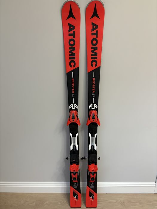 Schiuri / Ski / Skiuri Atomic Redster S7 156cm