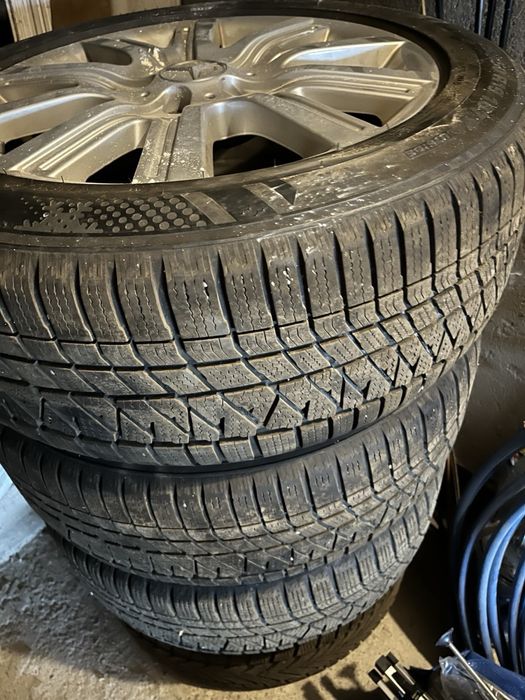 Джанти за Mercedes w166 с чисто нови зимни гуми 19’ цола