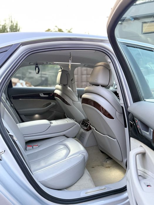 Audi a8 3.0 quattro 2012