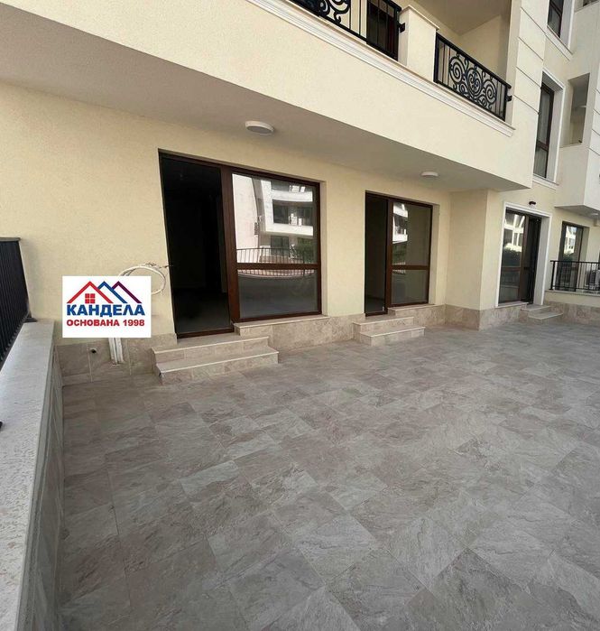 Продава се Тристаен апартамент в Пловдив, Младежки Хълм - 141 кв.м за 1043 €/кв.м - Снимка #6