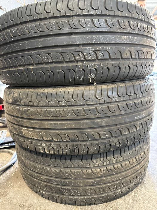 Продавам 3бр. летни гуми Hankook 235/50R19 99H DOT 0617