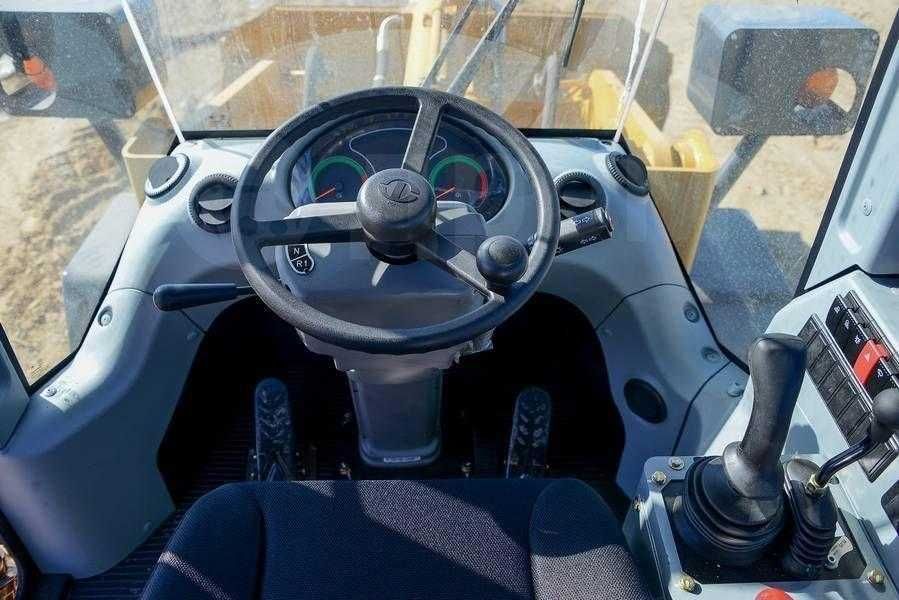 Фронтальный погрузчик SEM636D 2,0m3