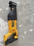 Акумулаторен саблен трион DeWALT DCS380