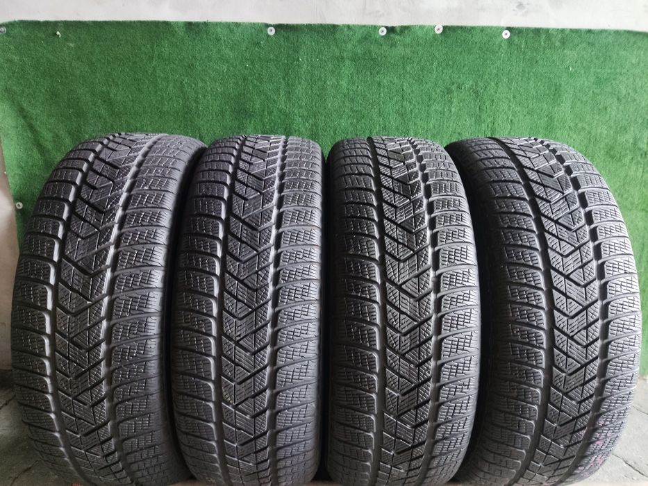 4бр зимни гуми 235/60/18 Pirelli Scorpion Winter, XL подсилени
7мм гра