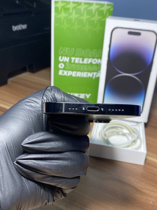 iPhone 14 Pro • 256 GB • Space Black