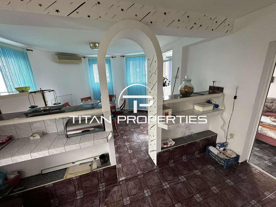 Дава се под наем Тристаен апартамент в Варна, Зимно кино Тракия - 100 кв.м за 562 € - Снимка #3