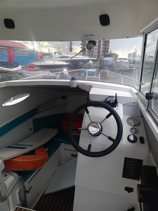 Eurofish 600  barca motor peridoc pilotina