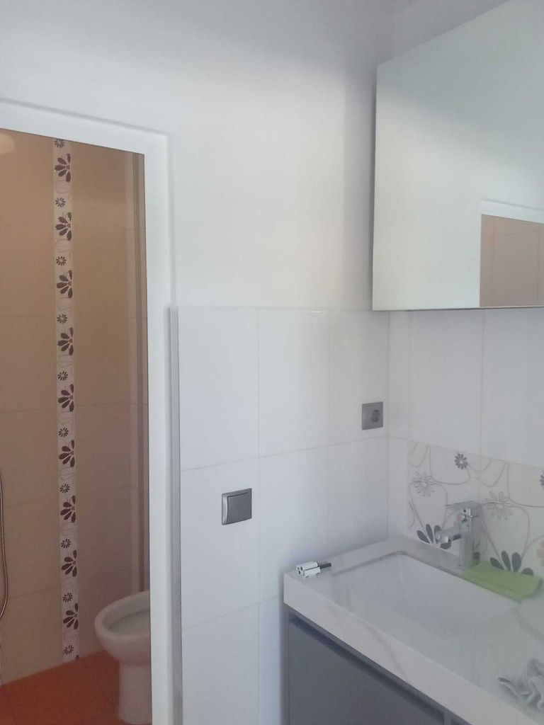 Продава се Заведение в Хисаря - 83 кв.м за 1164 €/кв.м - Снимка #3