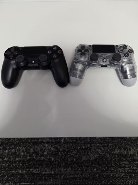 De vanzare ps 4 este ca nou ,foarte putin folosit.