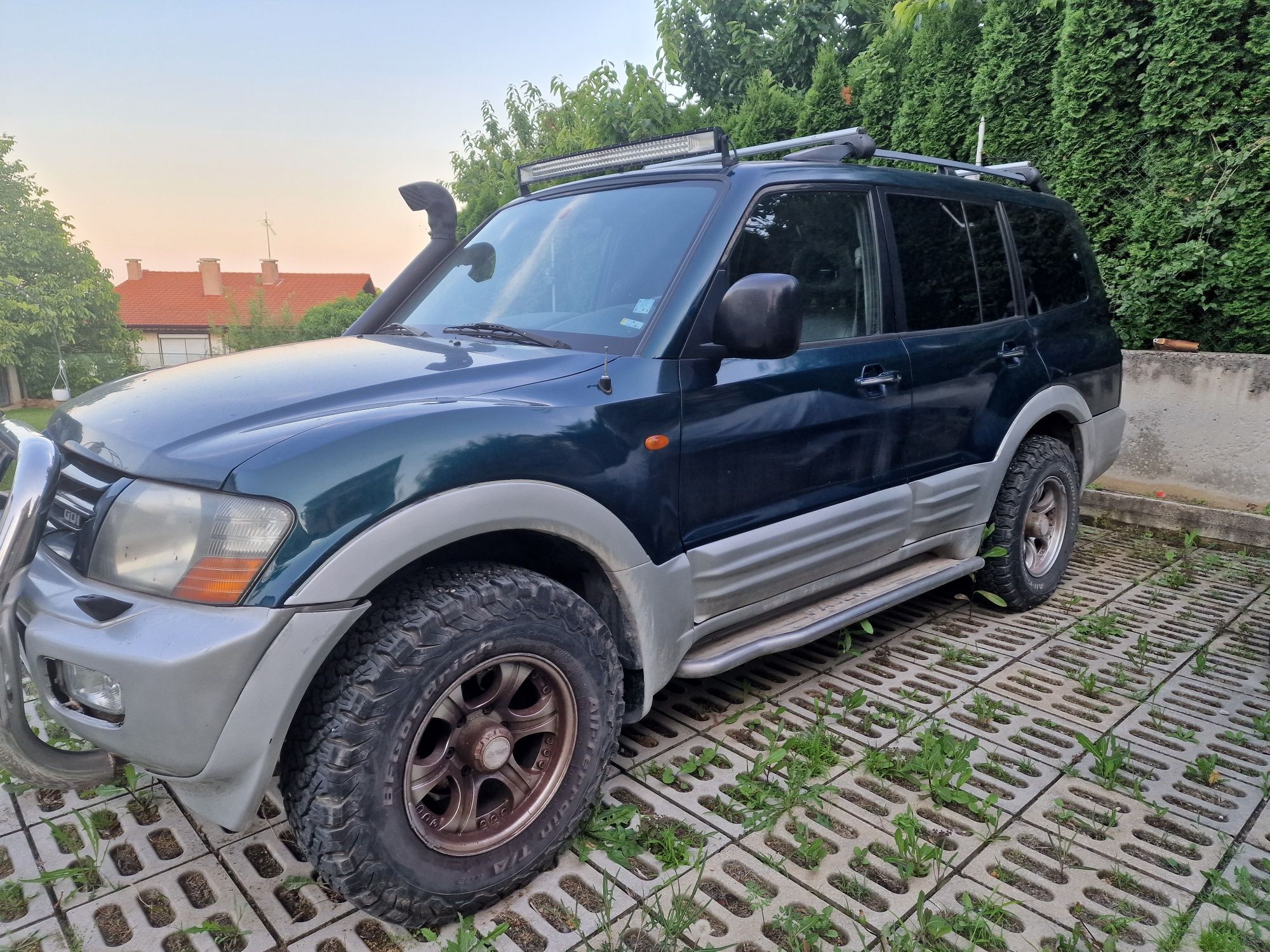 Mitsubishi Pajero 3.5