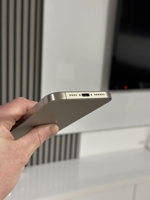 iPhone 15 Pro Max Natural Titanium