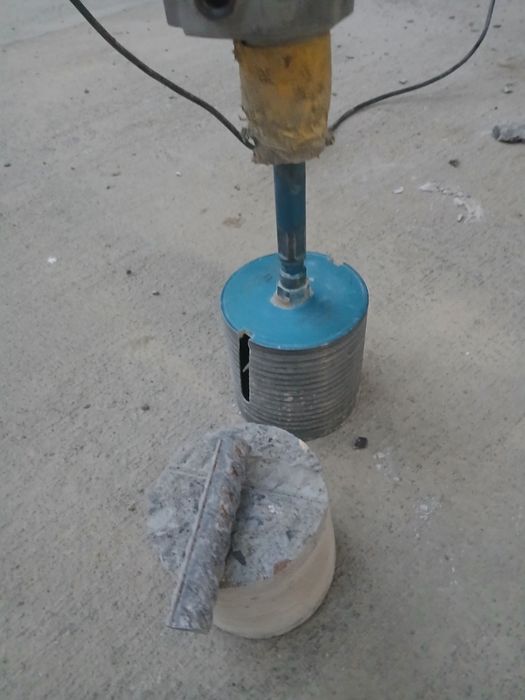 Devor beton teshish