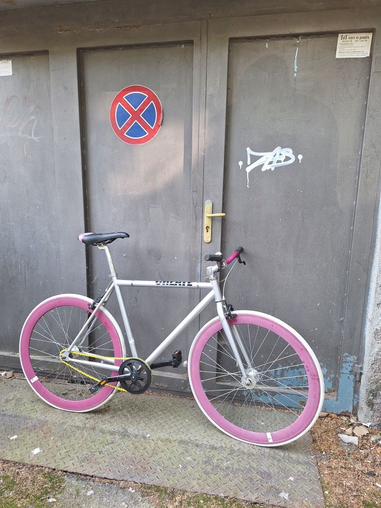 Велосипед шосеен градски single  speed