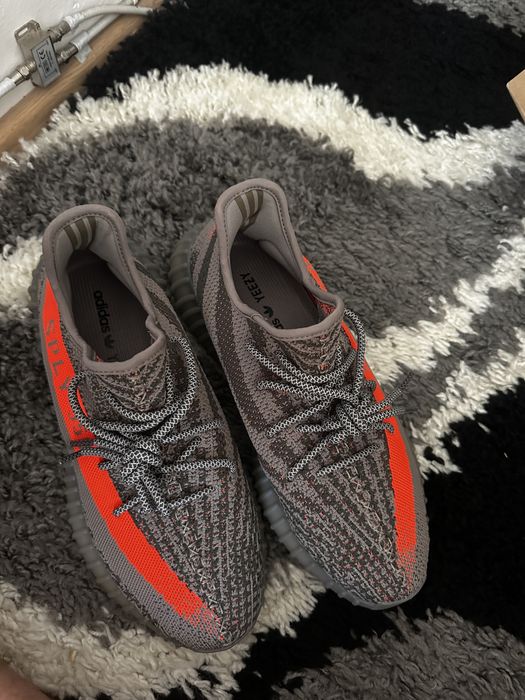 Yezzy 350.