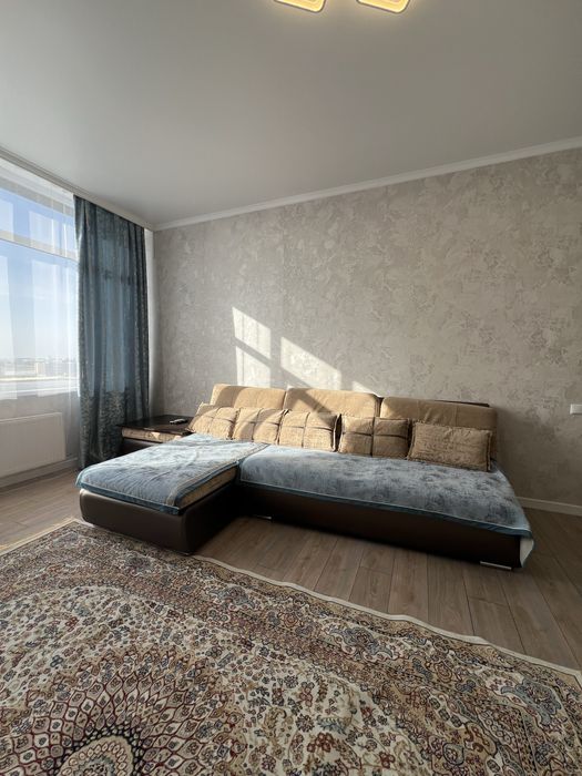 Продам диван Пума