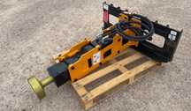 Picon pt batut stalpi adaptat pe miniincarcator bobcat