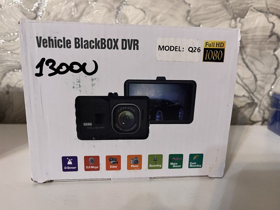 Видеорегистраторы новые по 10.000 все торга нет