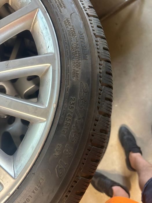 Зимни гуми с джанти за Ауди