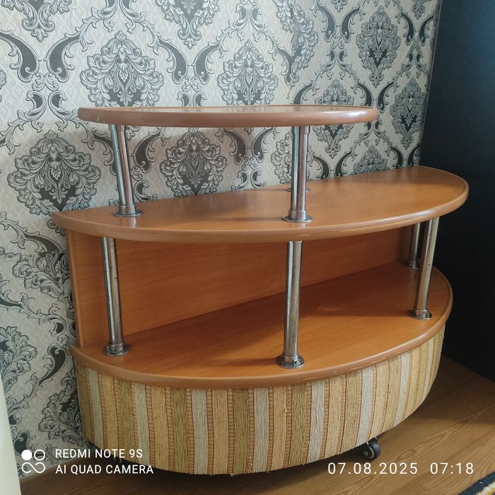 Продам не дорого стол