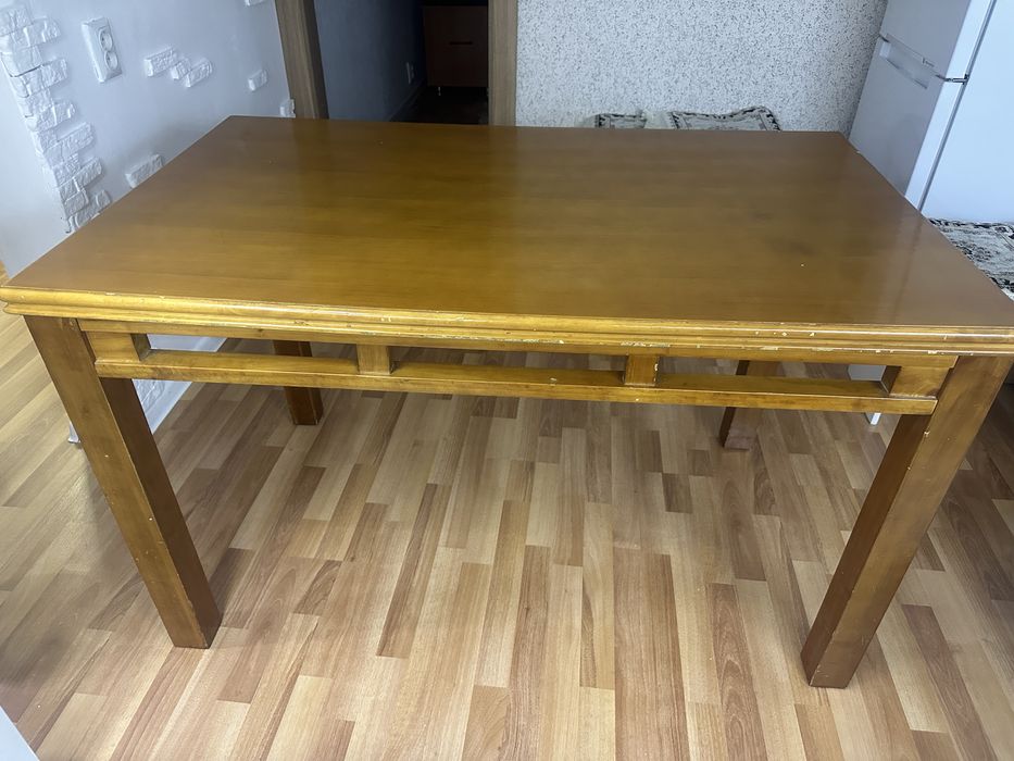 Стол деревянный б/у