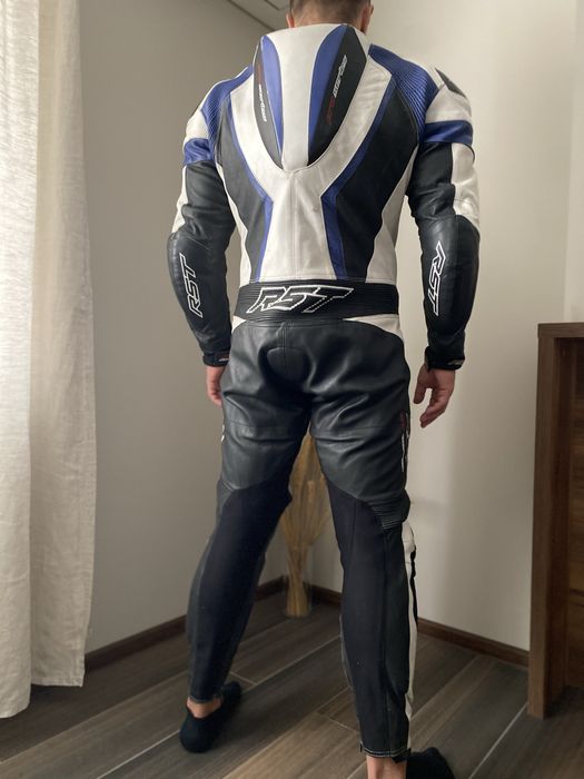 Цял мото екип Rst pro serias carbon 54 56