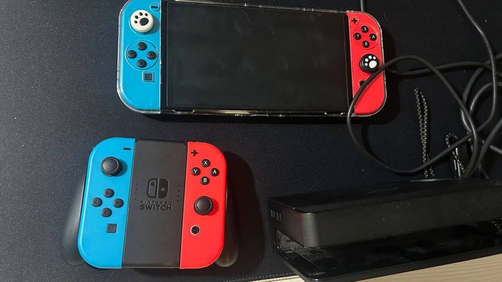 Nintendo Switch OLED (прошитый) • Состояние как новый