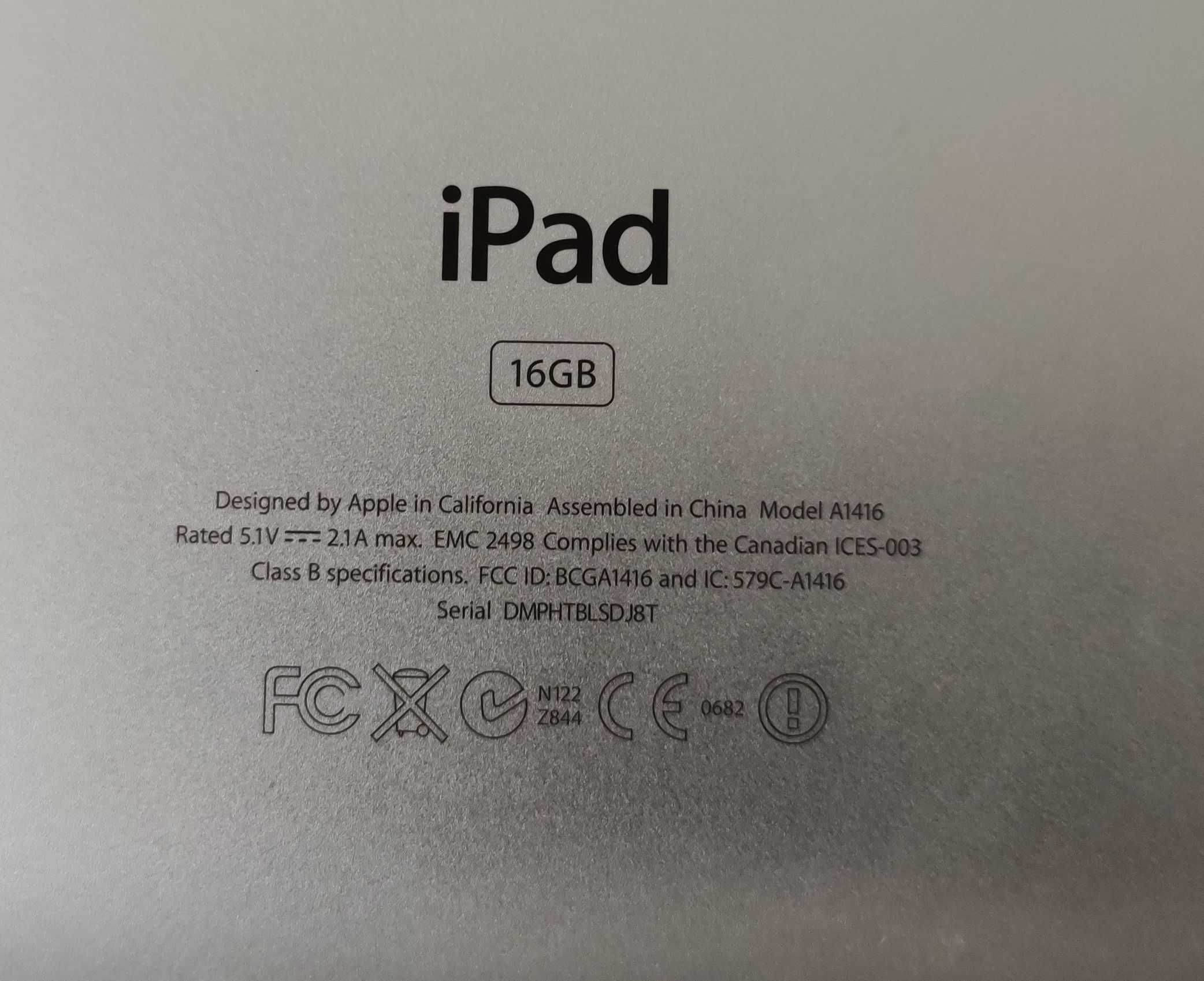 iPad 16GB model A1416 blocat